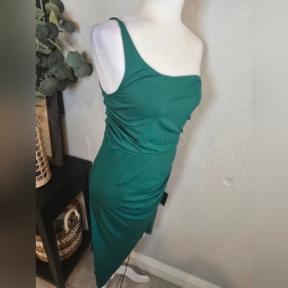 Lulu's Chic Emerald One-Shoulder Midi Dress Size L - Picture 4 of 6